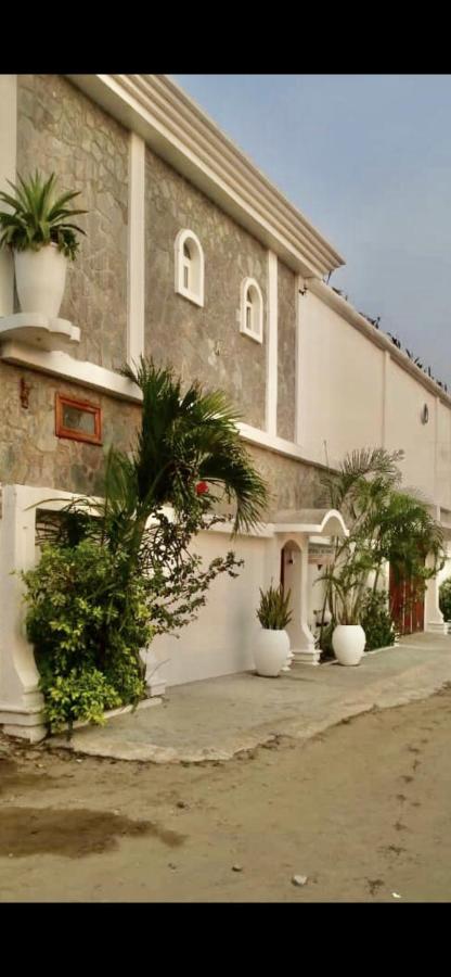 Residence Archange Pointe Noire Ngoại thất bức ảnh